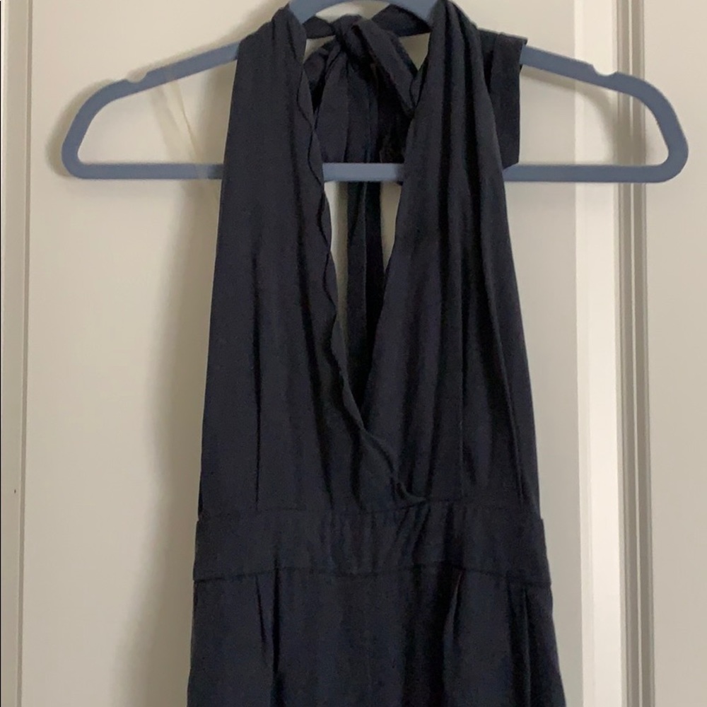 Cute navy blue ribbed jumper. WITH POCKETS!
